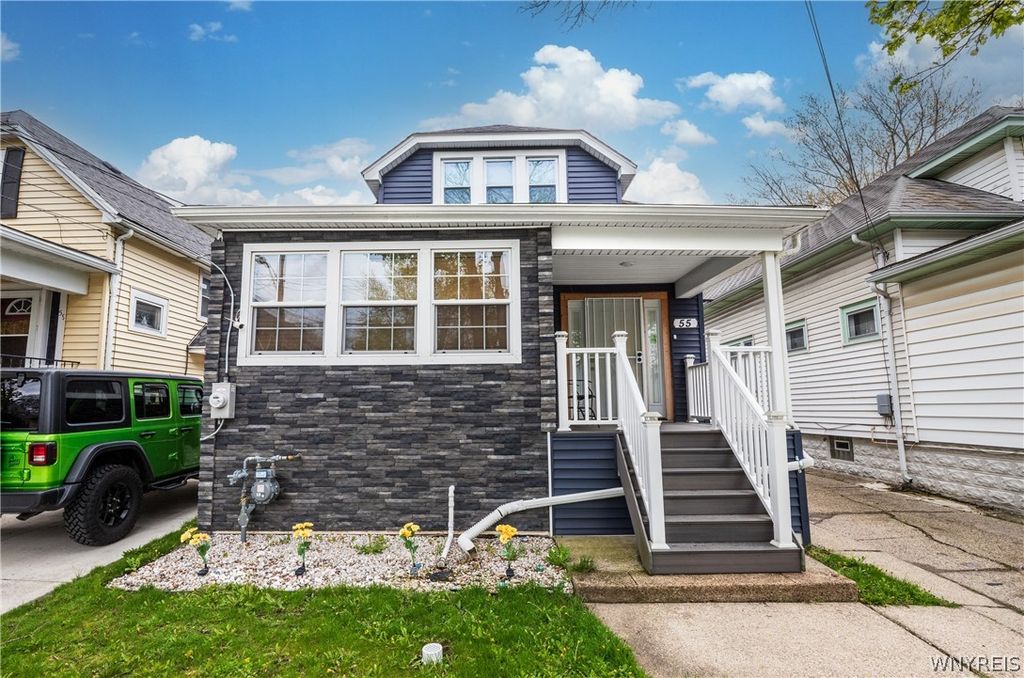 Photo of 55 Sumner Place, Buffalo, NY 14211 (MLS # B1677478)
