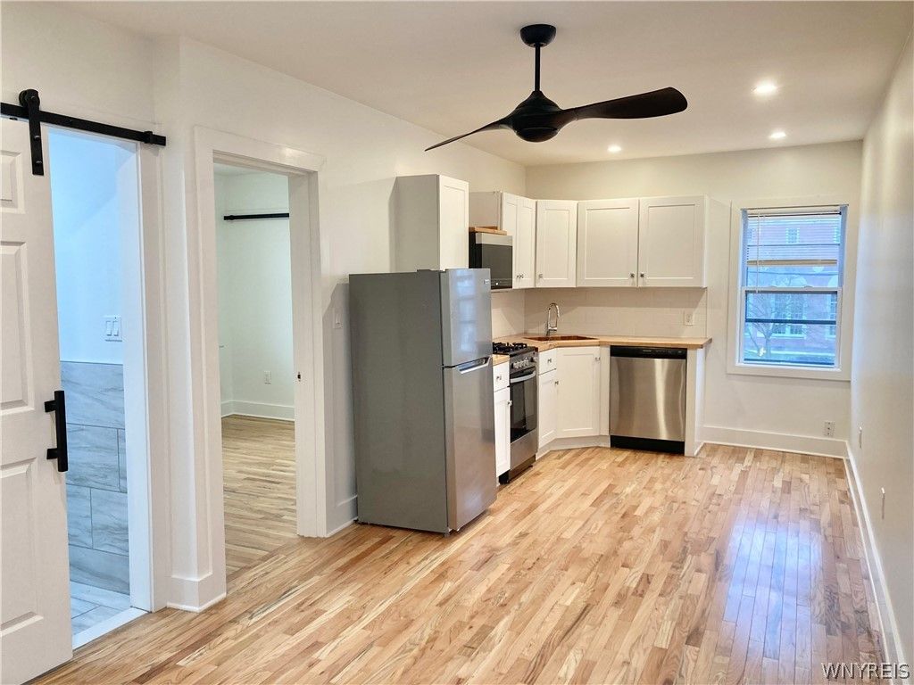 Photo of 56 Trinity Place #4, Buffalo, NY 14201 (MLS # B1666807)