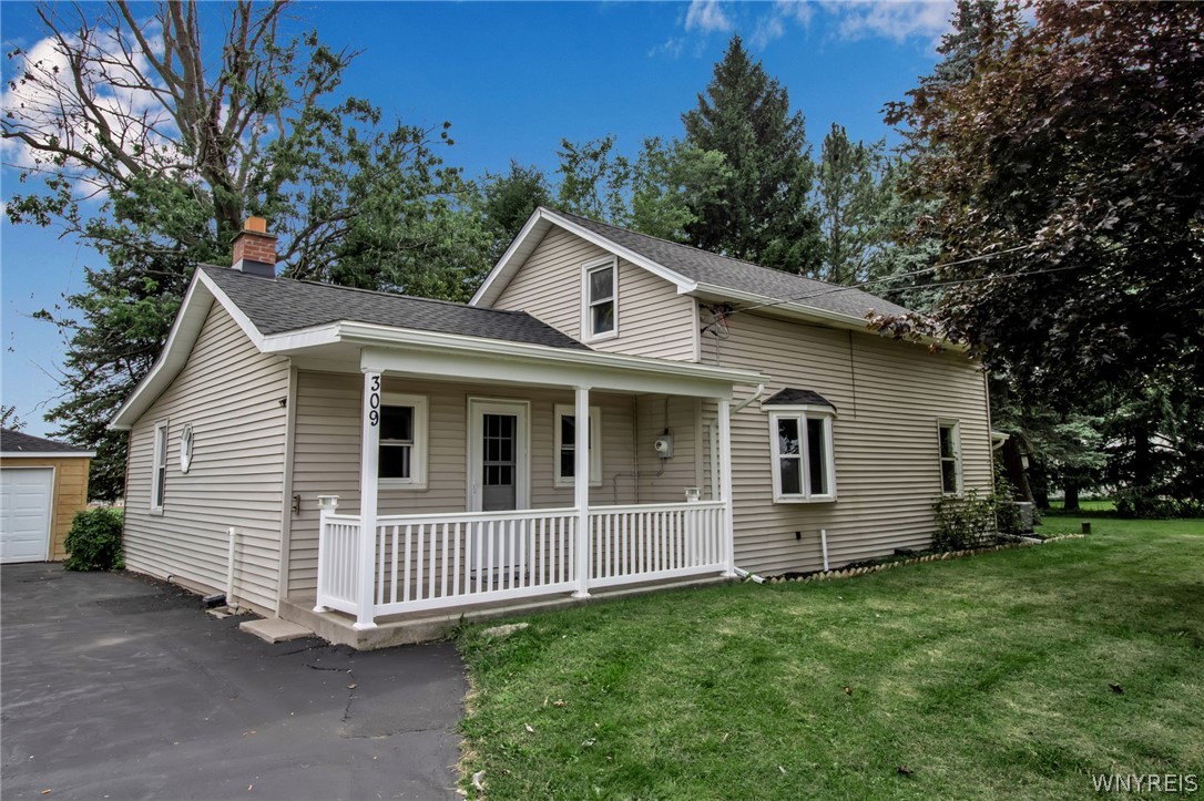 View Lancaster, NY 14086 house