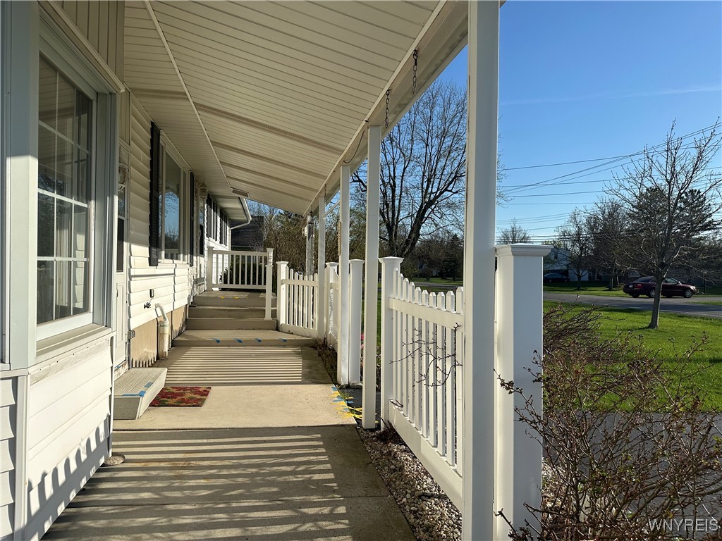 6045 Thompson Road, Clarence, New York image 4