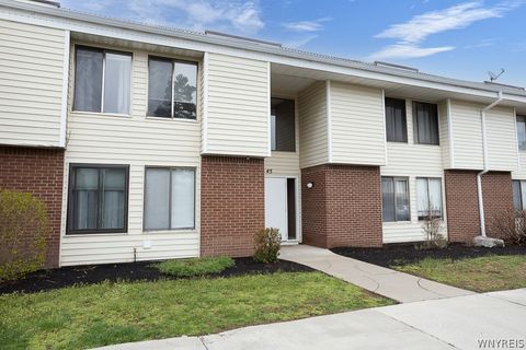 Photo of 45 Bee Hunter Court #D, Amherst, NY 14051 (MLS # B1674633)