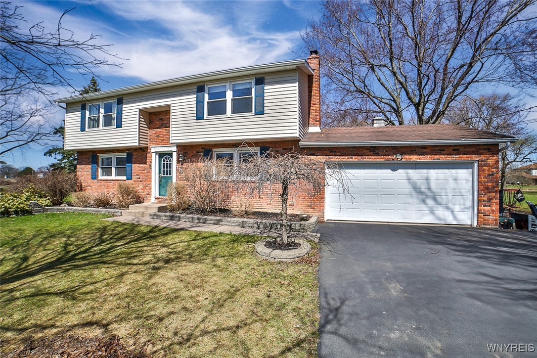 2094 Adams Circle, Lewiston, New York image 1