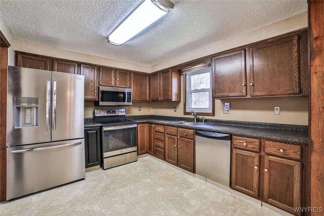 2094 Adams Circle, Lewiston, New York image 32
