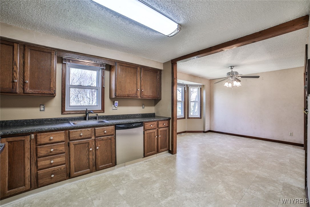 2094 Adams Circle, Lewiston, New York image 34