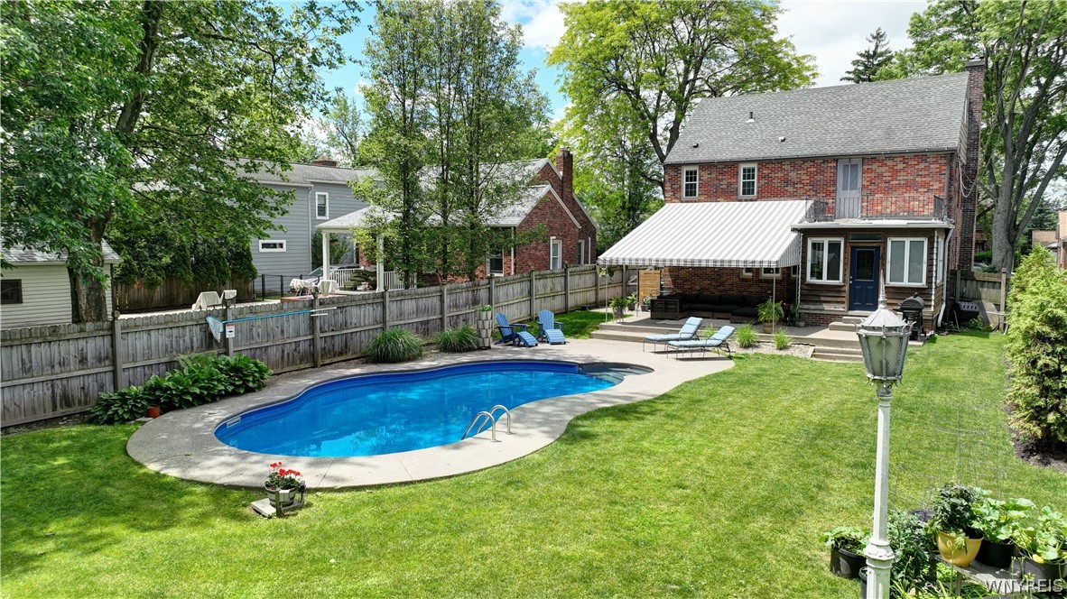 58 Amherstdale Road