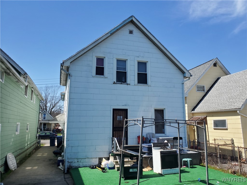 71 Poplar Avenue, Buffalo, New York image 2
