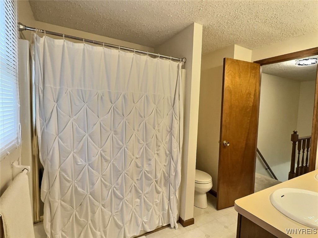 32 Country Place, Lancaster, New York image 16