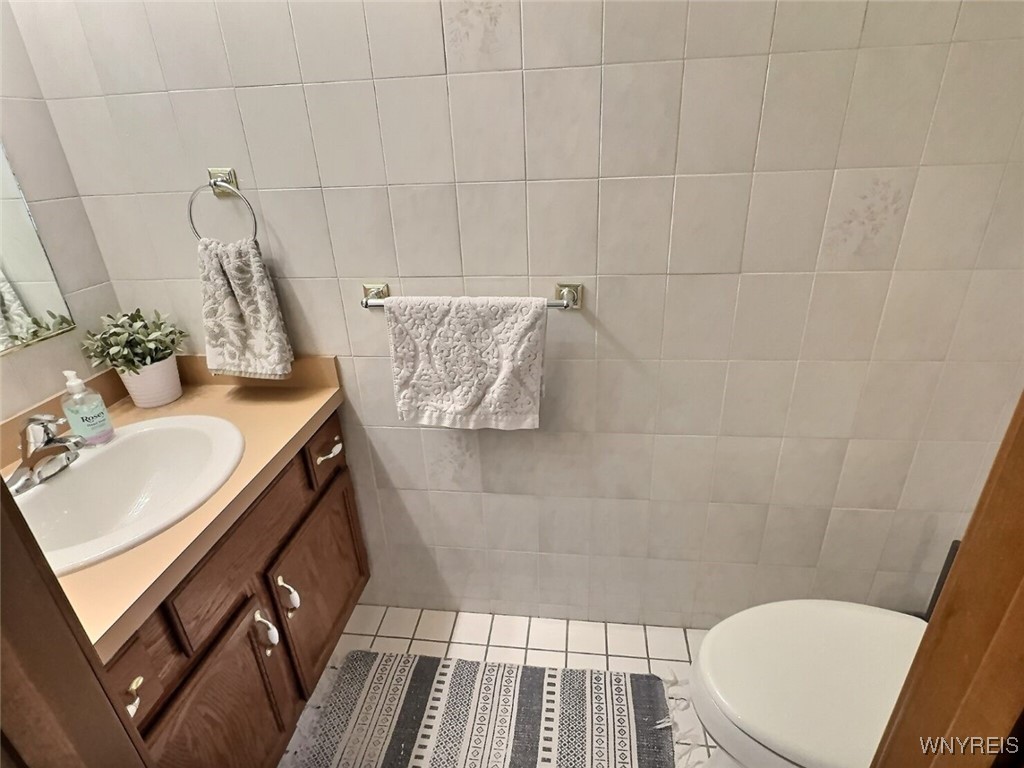 32 Country Place, Lancaster, New York image 4