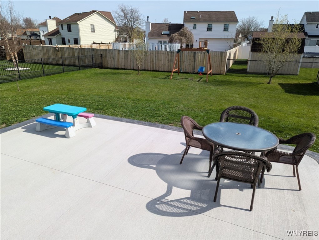 32 Country Place, Lancaster, New York image 25