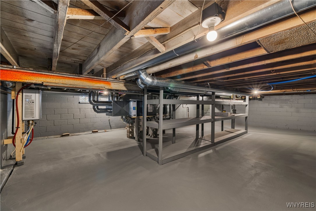 4387 Barton Road, Clarence, New York image 32