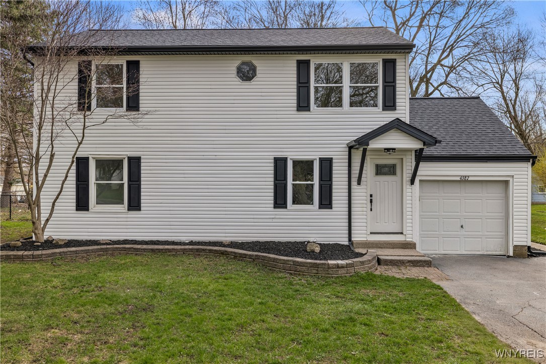4387 Barton Road, Clarence, New York image 6