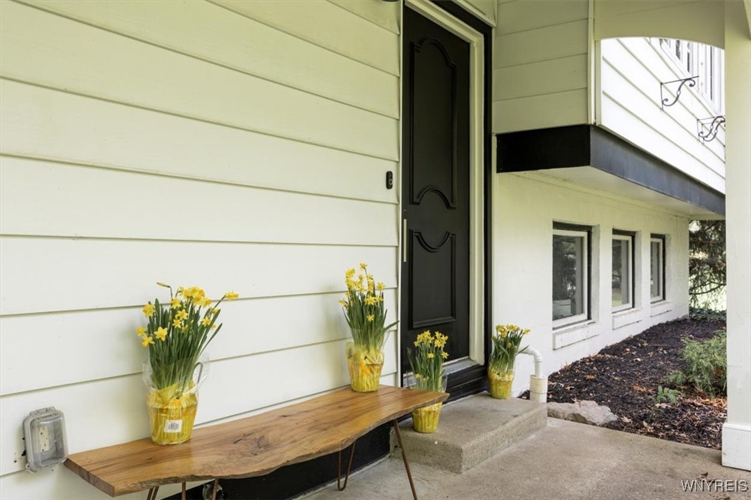 1084 Ridge Road, Lewiston, New York image 2