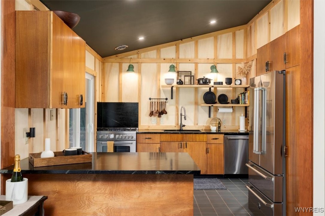 1084 Ridge Road, Lewiston, New York image 9