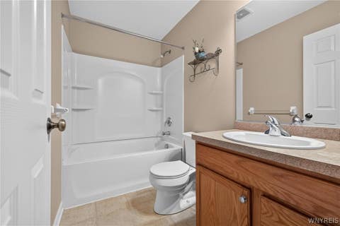 Tiny photo for 14 Allie Lane, Hamburg, NY 14075 (MLS # B1706452)
