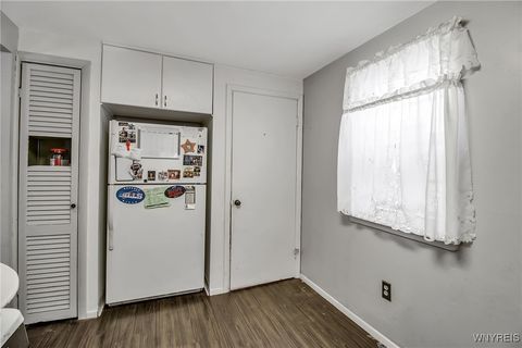 Tiny photo for 281 W Hazeltine Avenue, Tonawanda, NY 14217 (MLS # B1655001)