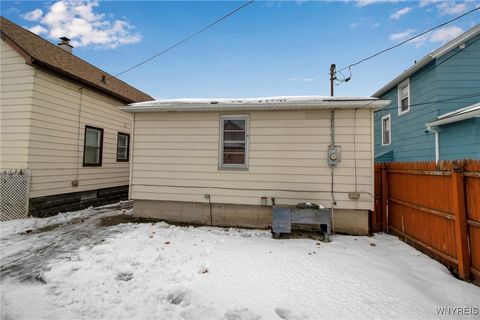 Tiny photo for 281 W Hazeltine Avenue, Tonawanda, NY 14217 (MLS # B1655001)