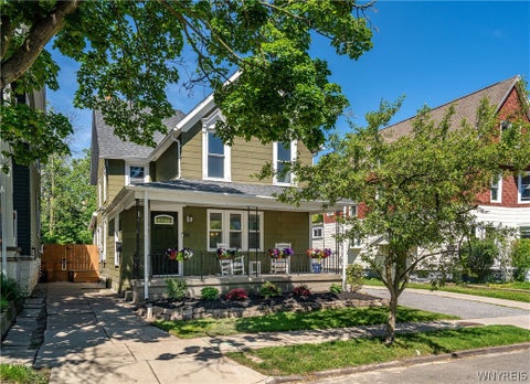 Homes For Sale - 36 Abbottsford Place<br/> Buffalo, NY 14213