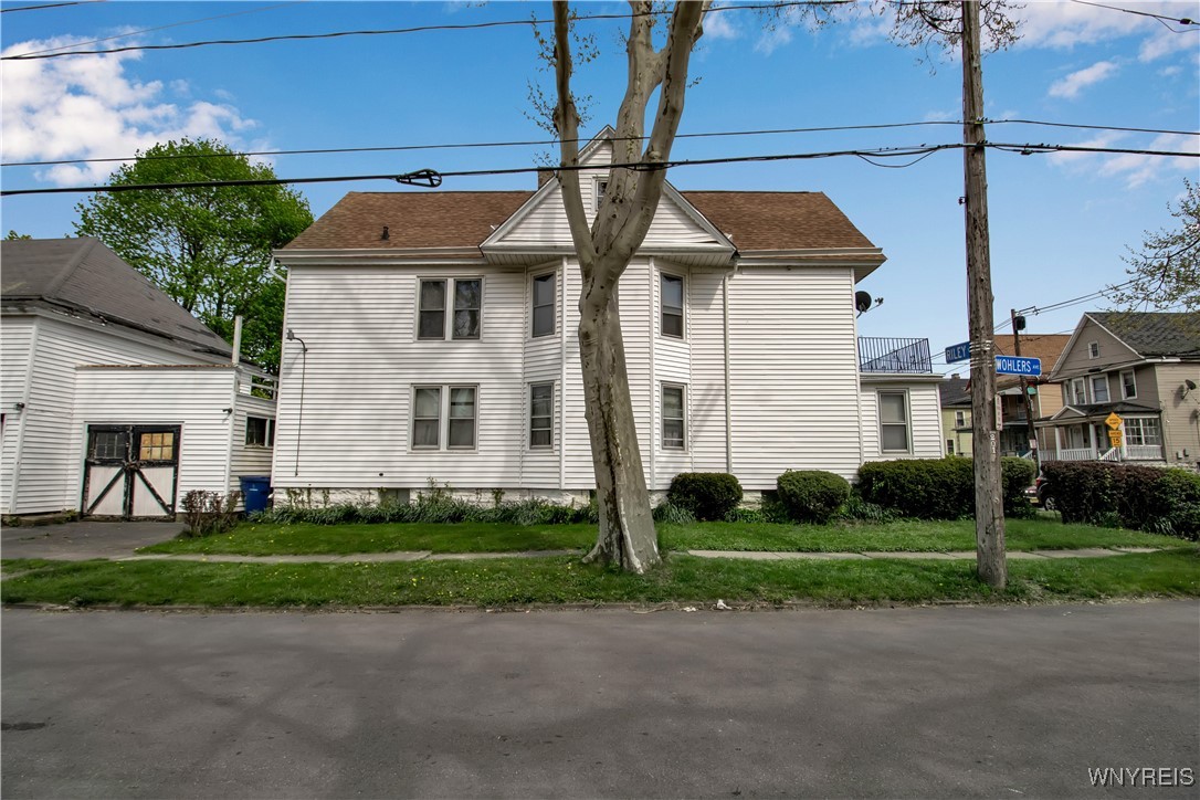 494 Riley Street