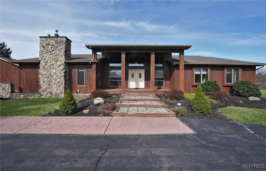 8998 Sandrock Road, Eden, New York image 1