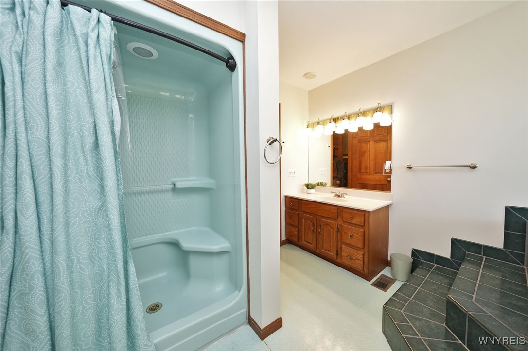 8998 Sandrock Road, Eden, New York image 27