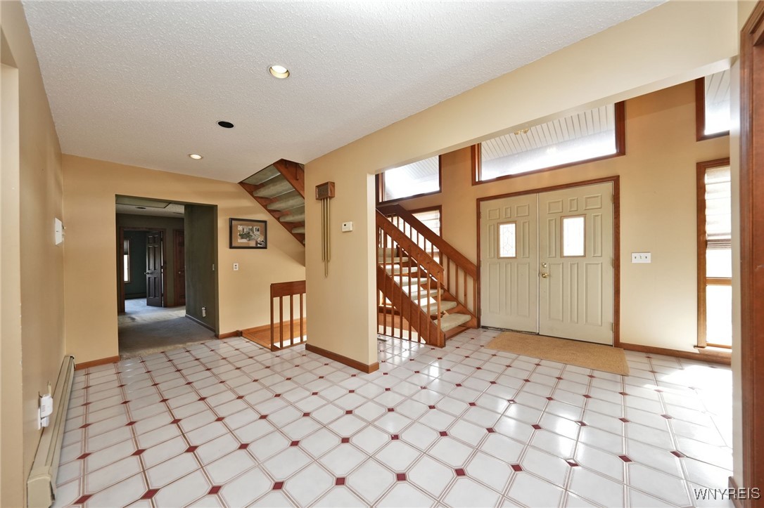 8998 Sandrock Road, Eden, New York image 4