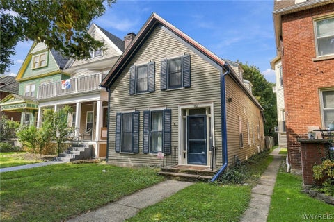 Photo of 112 Ashland Avenue, Buffalo, NY 14222 (MLS # B1713794)