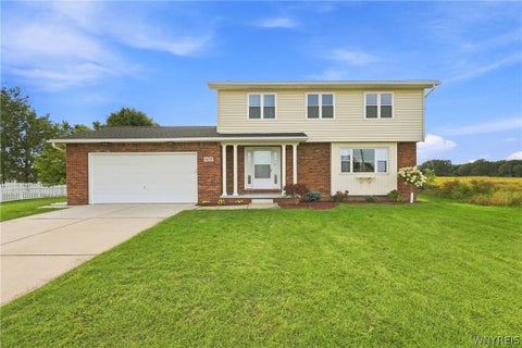 Photo of 6612 Townline Road, Wheatfield, NY 14120 (MLS # B1713496)