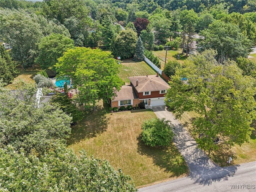 5261 Green Valley Drive