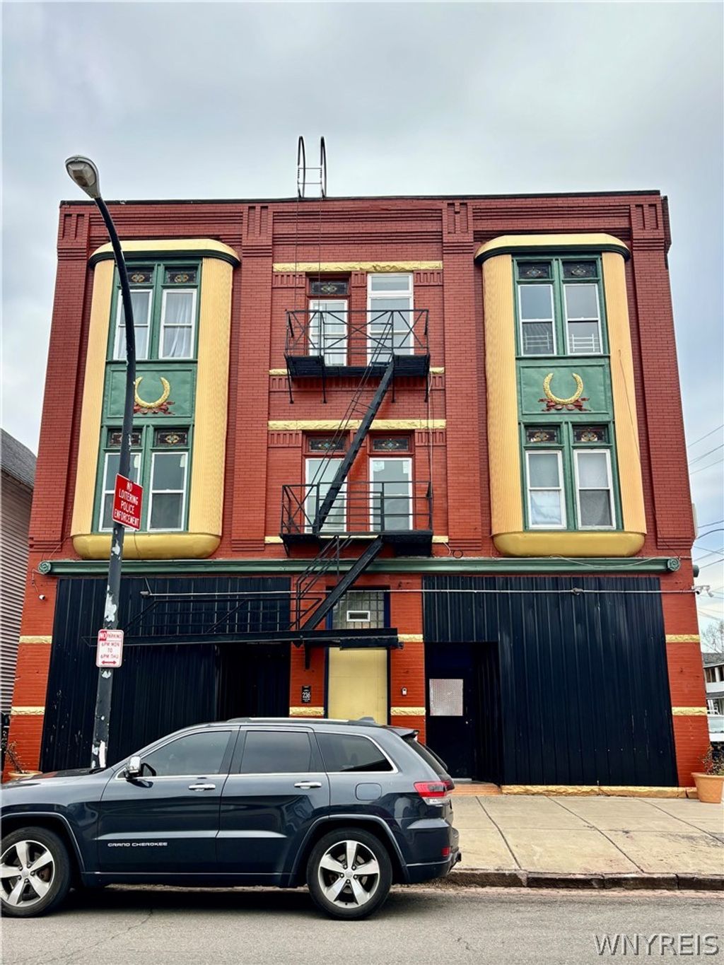 Photo of 236 Massachusetts Avenue #5, Buffalo, NY 14213 (MLS # B1670166)