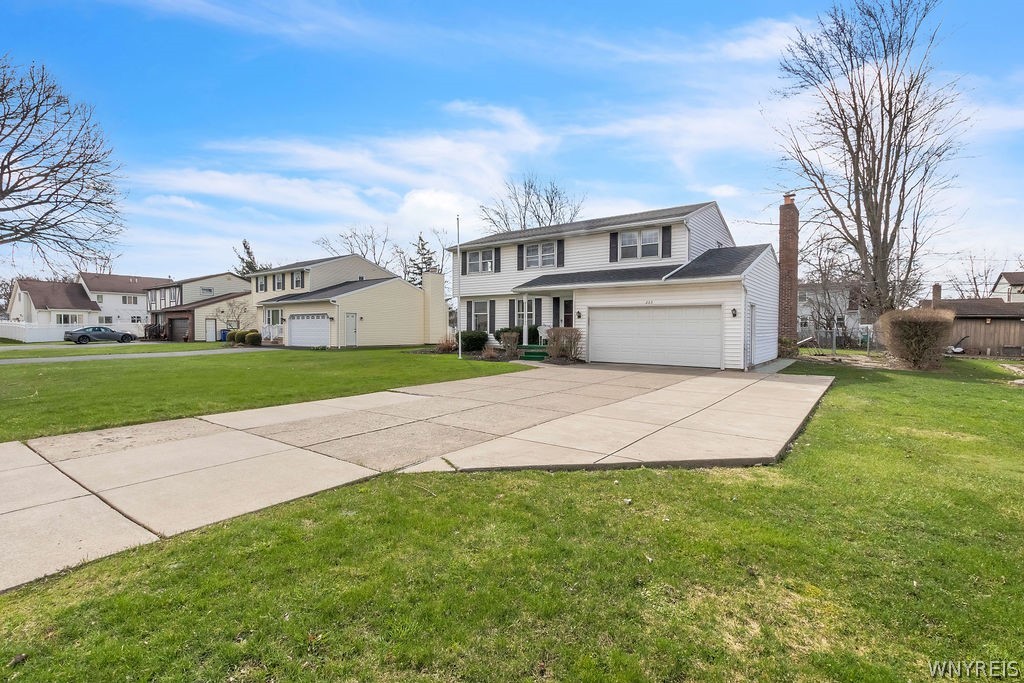 223 W Klein Road