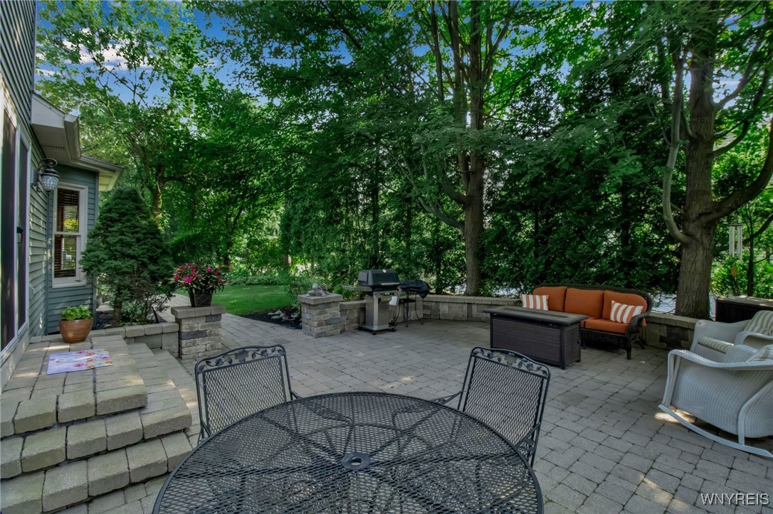 6280 Walnut Creek Drive