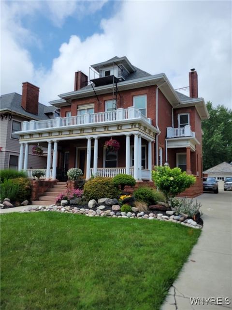 Photo of 530 W Ferry Street #N, Buffalo, NY 14222 (MLS # B1650705)