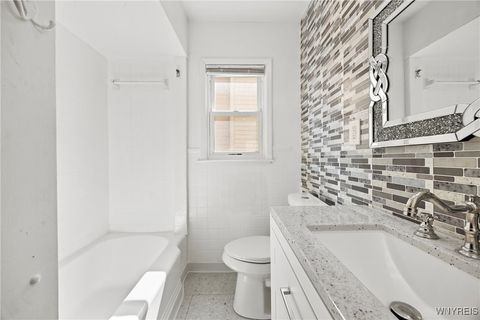 Tiny photo for 31 Chadduck Avenue, Buffalo, NY 14207 (MLS # B1660579)