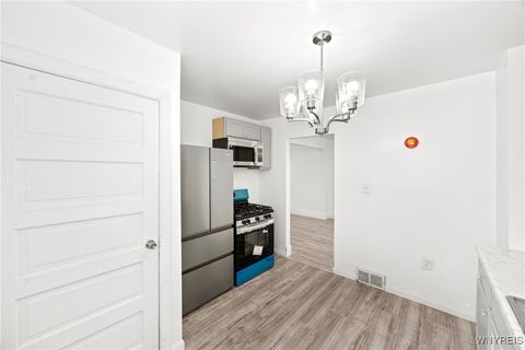 Tiny photo for 31 Chadduck Avenue, Buffalo, NY 14207 (MLS # B1660579)