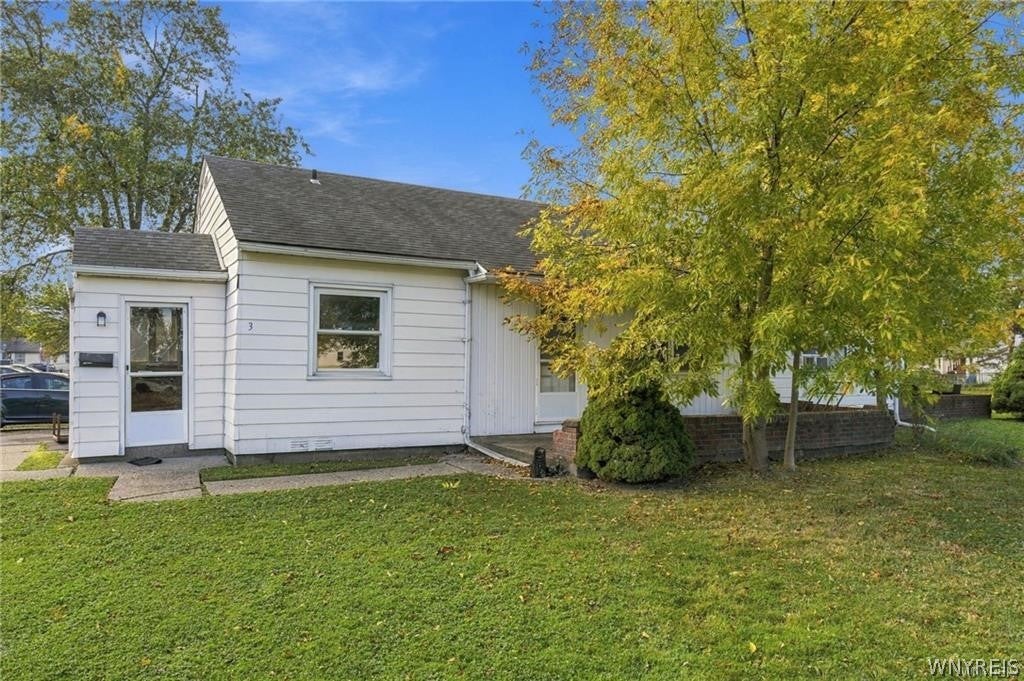 3 Redwood Drive