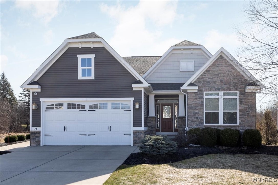 11 Sonnet Drive, Orchard Park, New York image 1