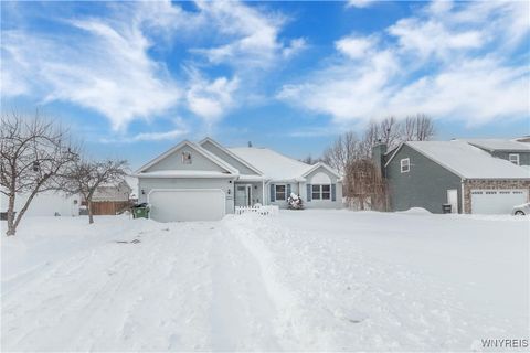 Tiny photo for 7054 Brian Lane, Wheatfield, NY 14304 (MLS # B1660629)