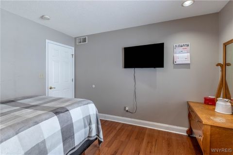 Tiny photo for 7054 Brian Lane, Wheatfield, NY 14304 (MLS # B1660629)