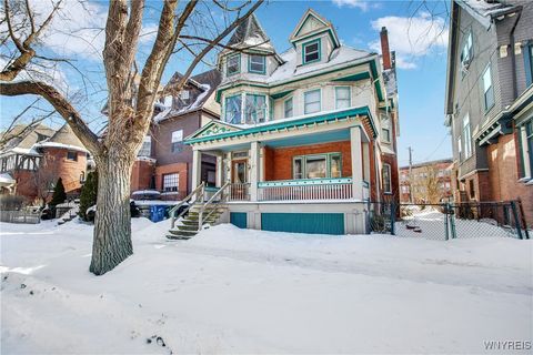 Photo of 117 Bidwell Parkway, Buffalo, NY 14222 (MLS # B1589535)
