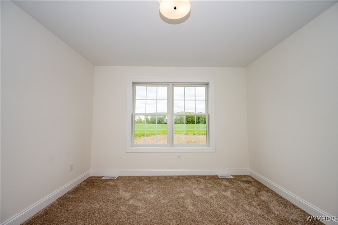 2536 Beverly Drive, Eden, New York image 18