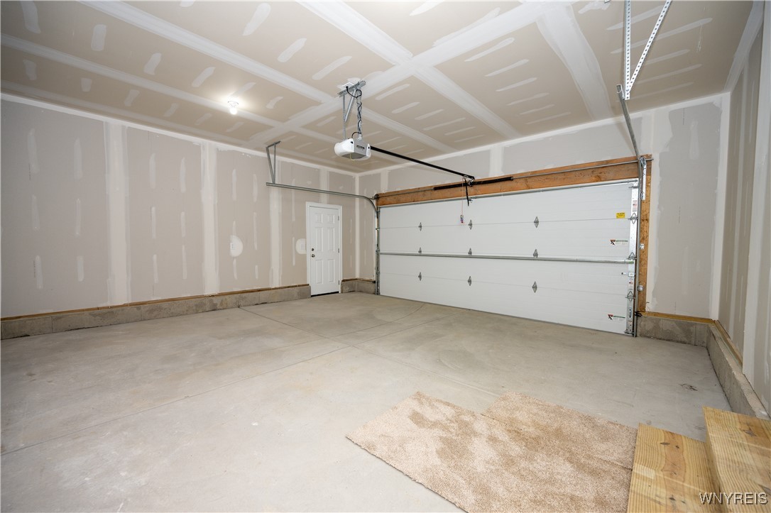 2536 Beverly Drive, Eden, New York image 31