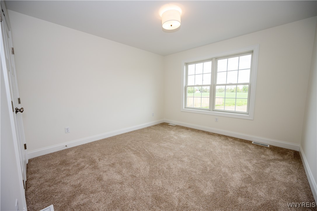 2536 Beverly Drive, Eden, New York image 15