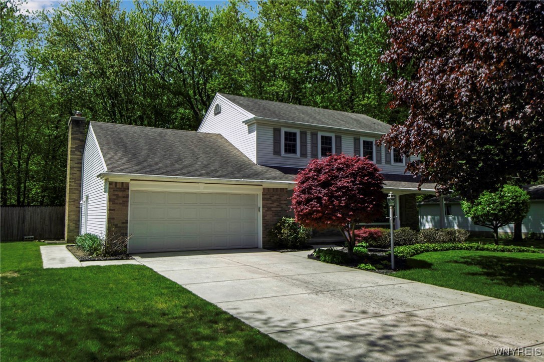 22 Forsythia Court, Orchard Park, New York image 2