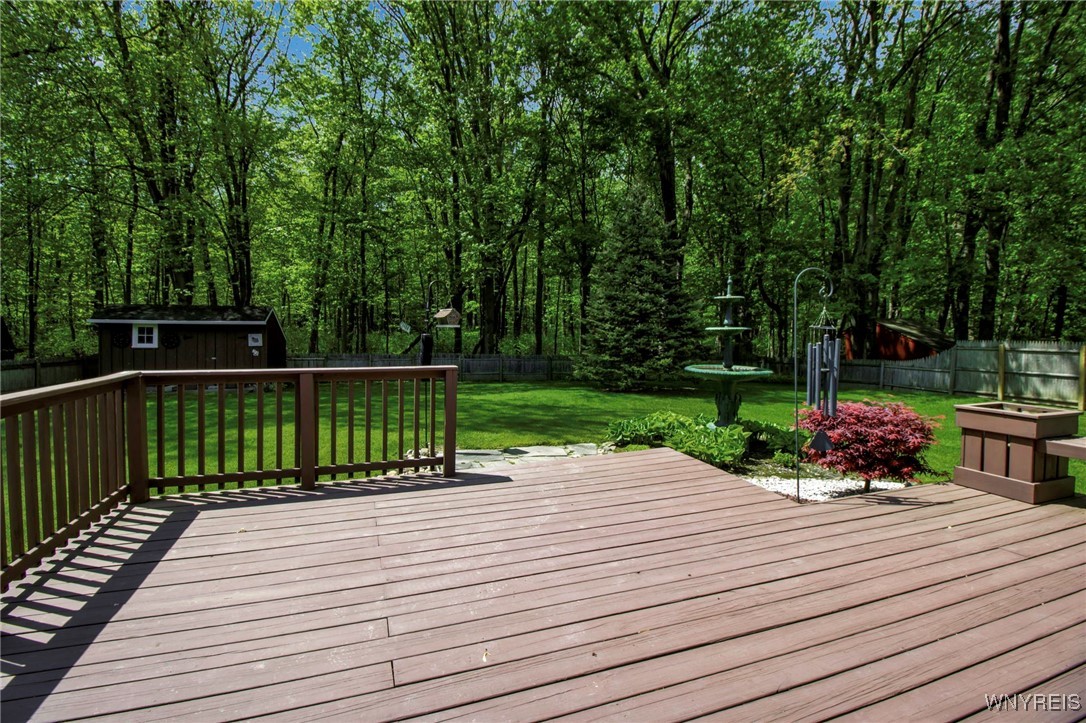22 Forsythia Court, Orchard Park, New York image 9