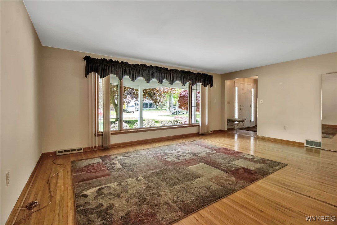22 Forsythia Court, Orchard Park, New York image 18