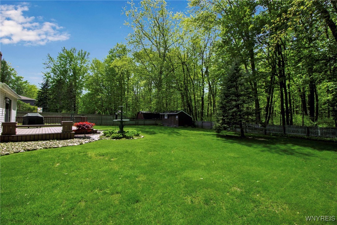 22 Forsythia Court, Orchard Park, New York image 12
