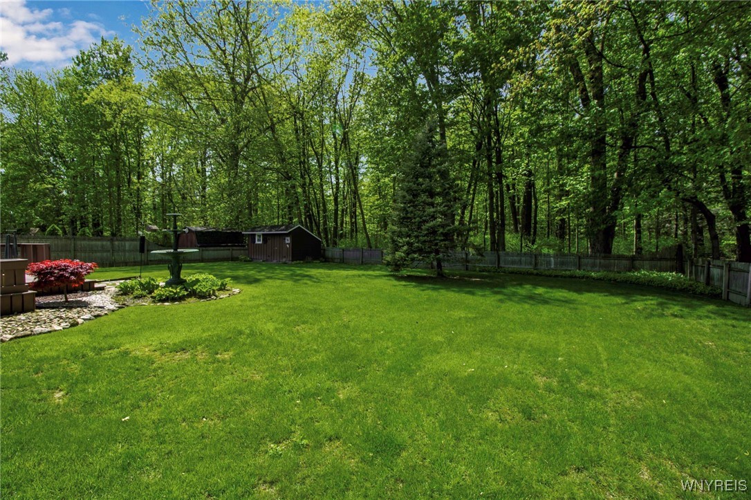 22 Forsythia Court, Orchard Park, New York image 10