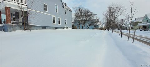 Tiny photo for 393 Hampshire Street, Buffalo, NY 14213 (MLS # B1660890)