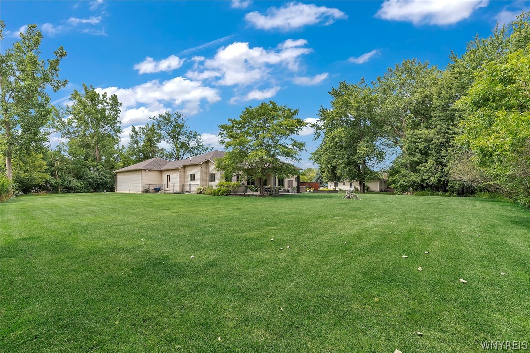 574 N Ellicott Creek Rd