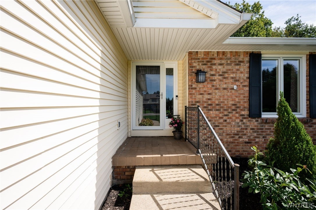 8959 Candlewood Lane